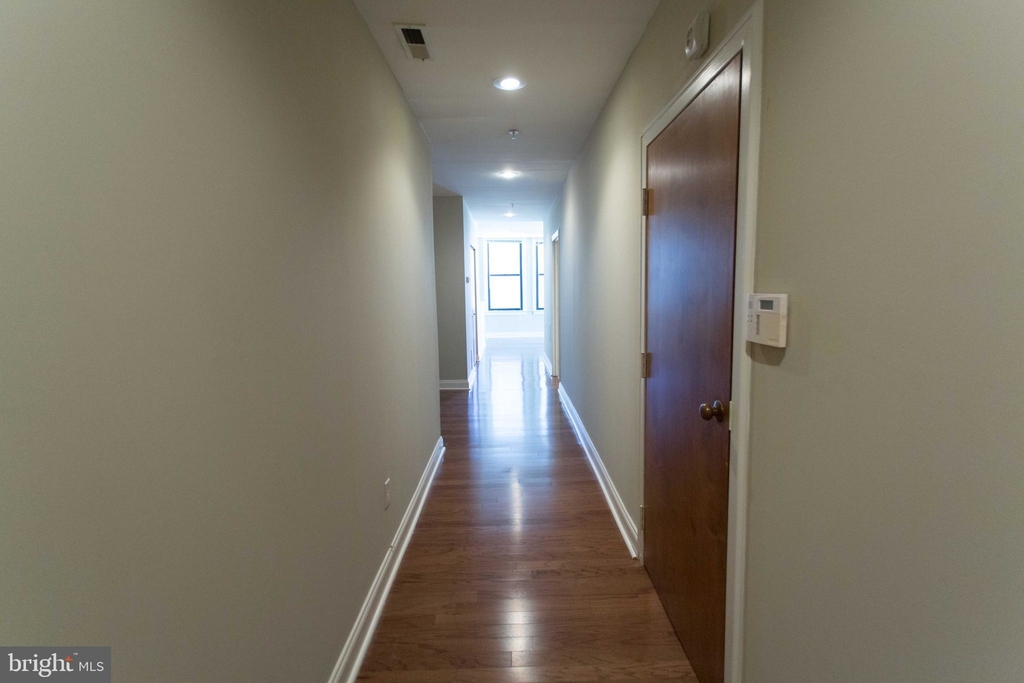 1411 Walnut Street - Photo 6