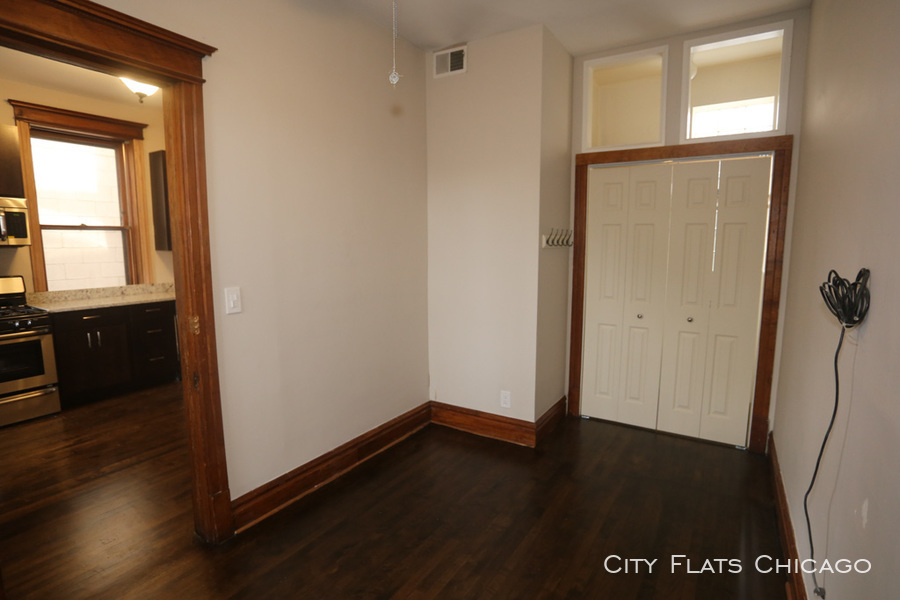 2523 N. California - Photo 14