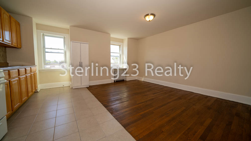 21-24 24th street, Astoria, NY, 11105 - Photo 1