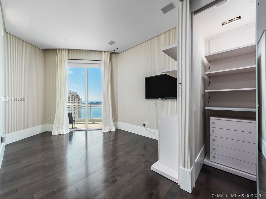 900 Brickell Key Blvd - Photo 29