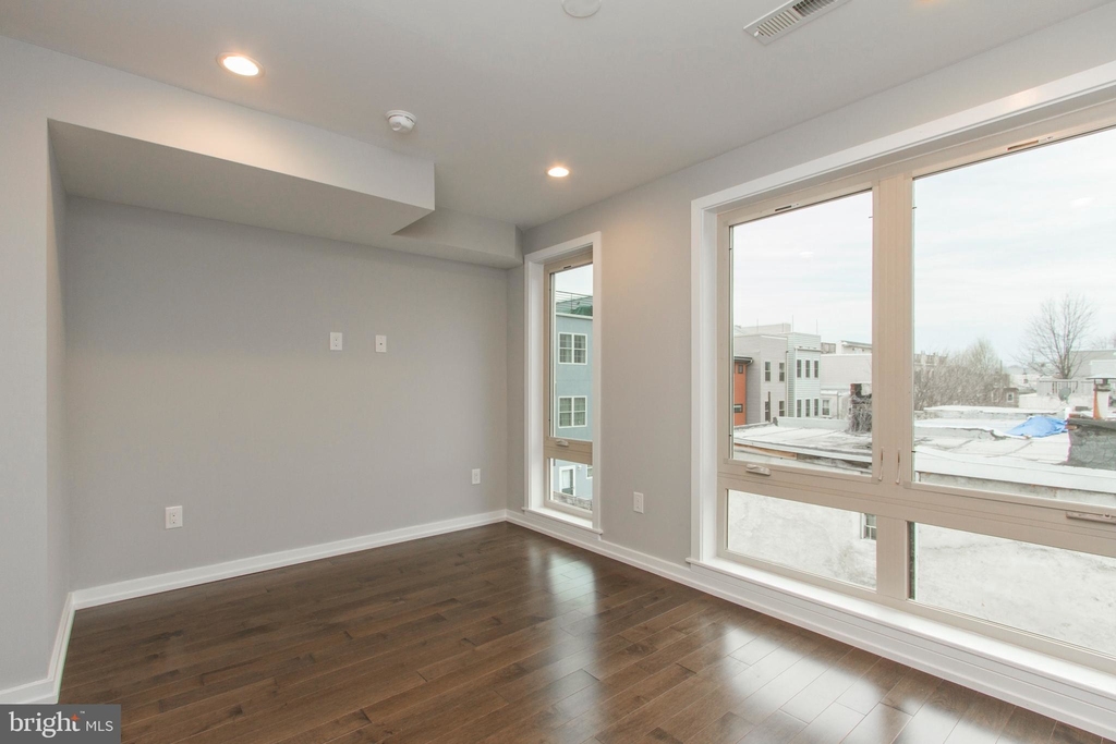 908 S 21st Street - Photo 12