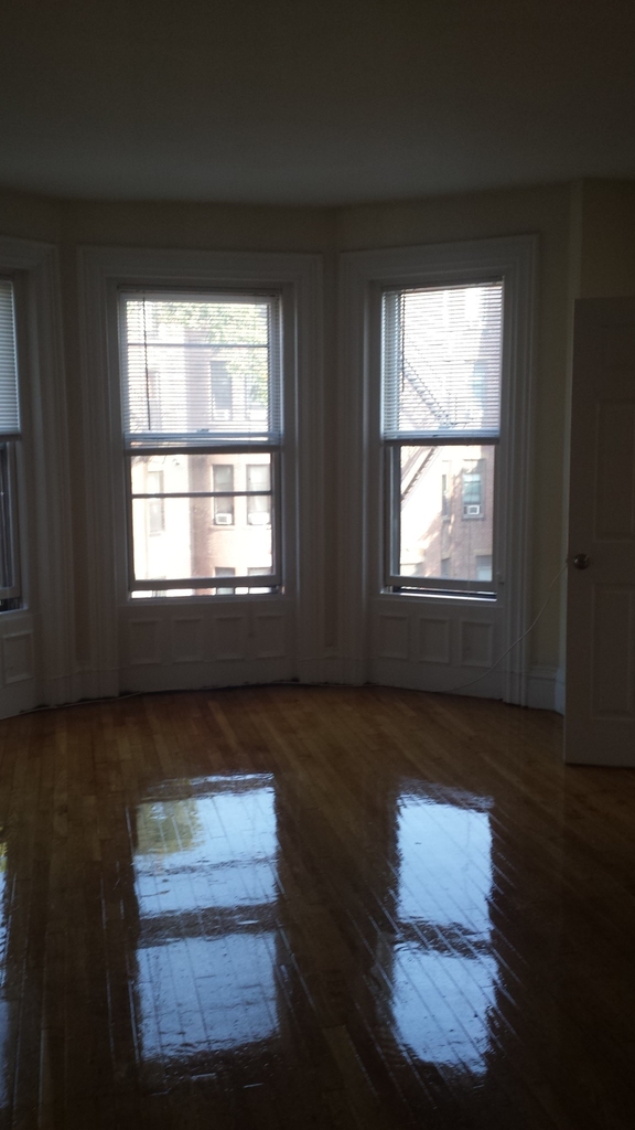 225 Newbury St. - Photo 0