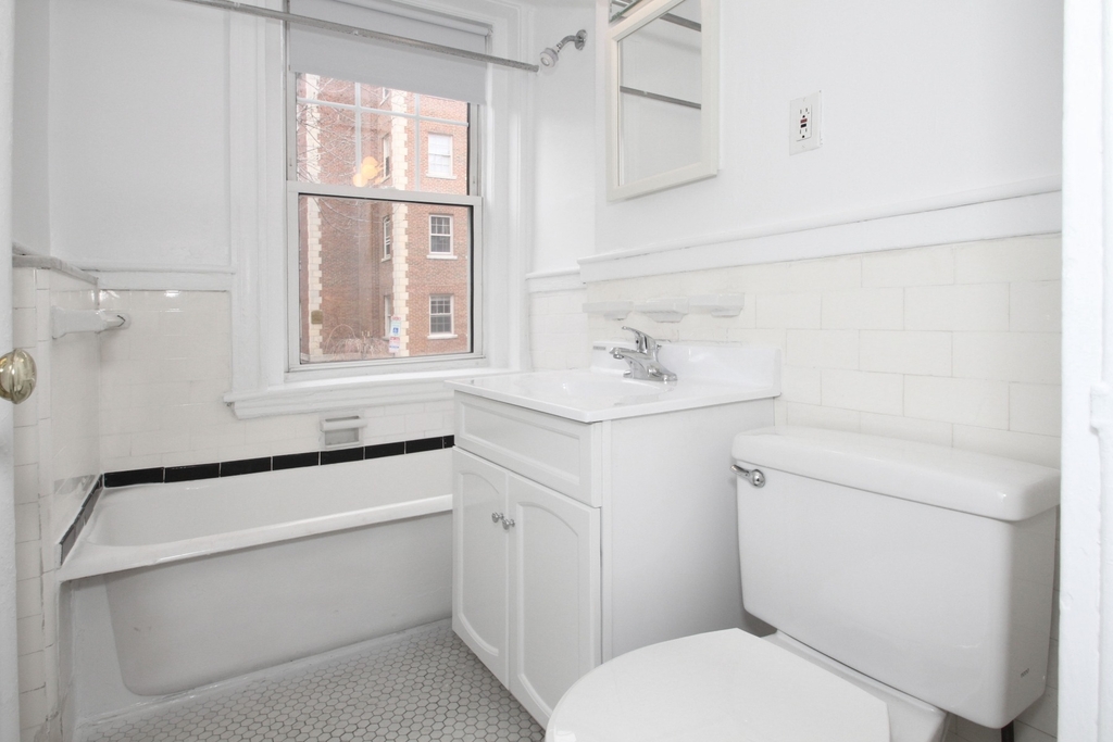 18 Chauncy St. - Photo 1