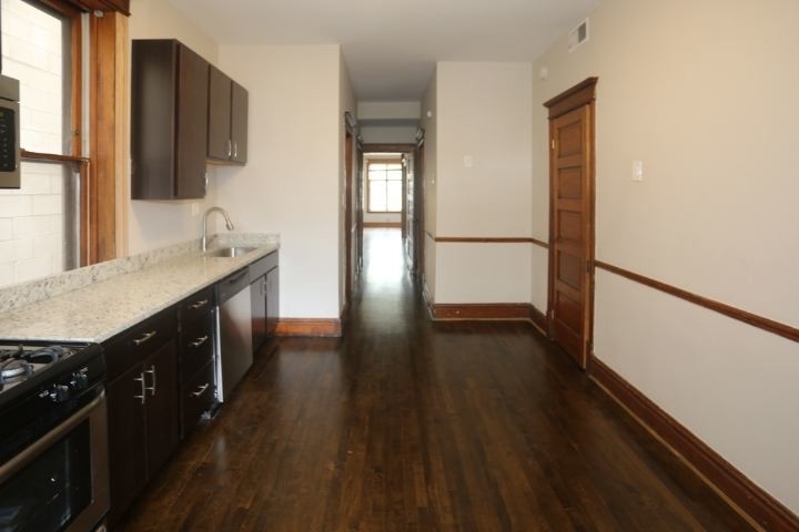 2523 California - Photo 2