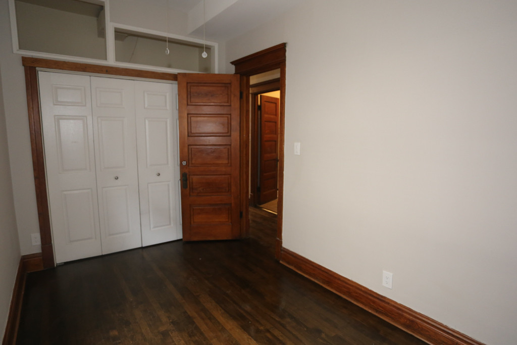 2523 California - Photo 12