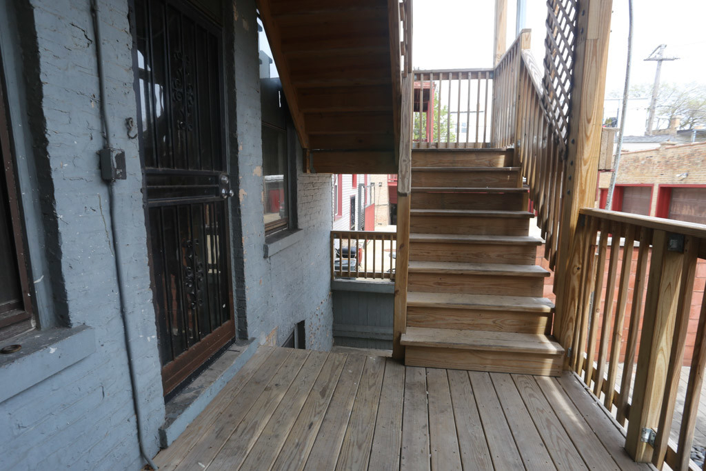 2523 California - Photo 19