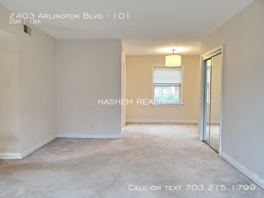 2403 Arlington Blvd - Photo 5