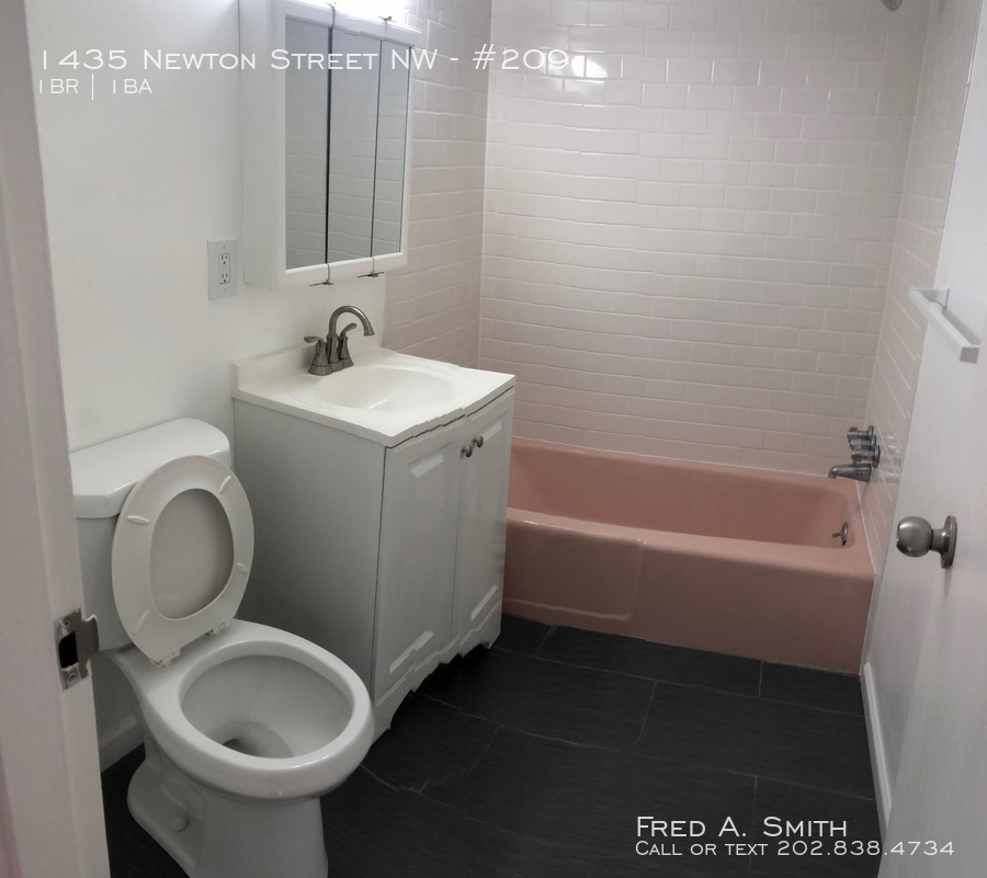 1435 Newton Street Nw - Photo 4