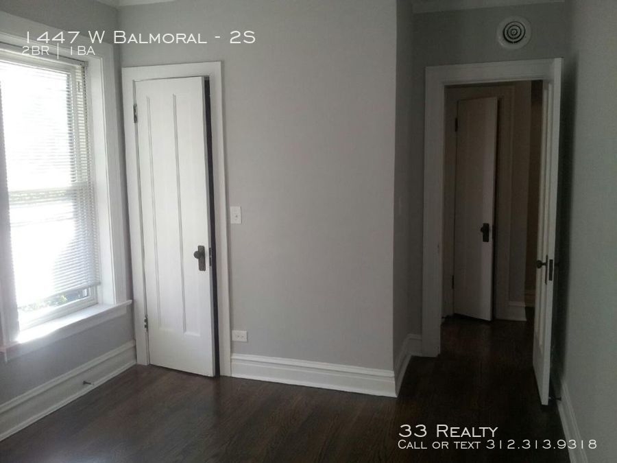 1447 W Balmoral - Photo 4