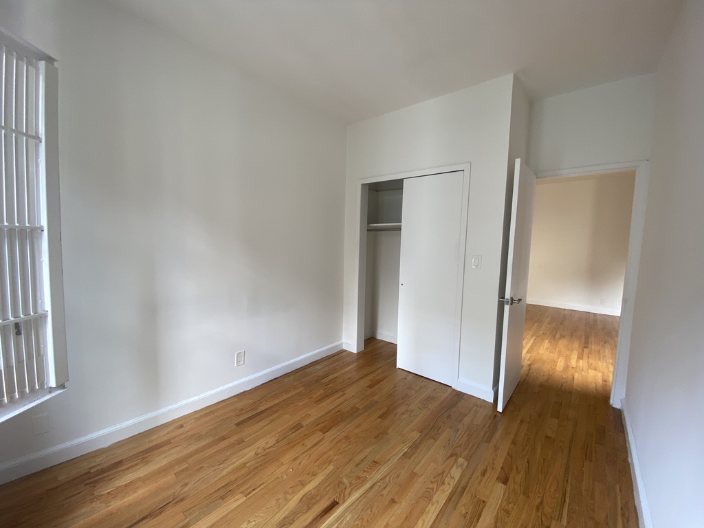 233 East 81 2d  - Photo 5