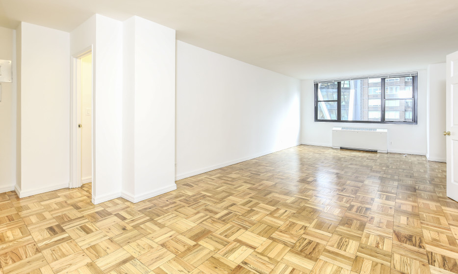 315 West 57th Street - Photo 0