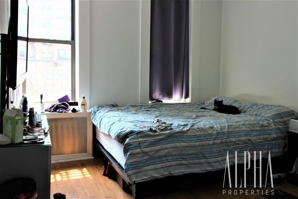 321 East 108th Street - Photo 1