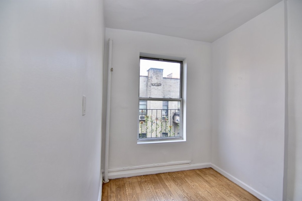 420 Saint Nicholas Avenue - Photo 4