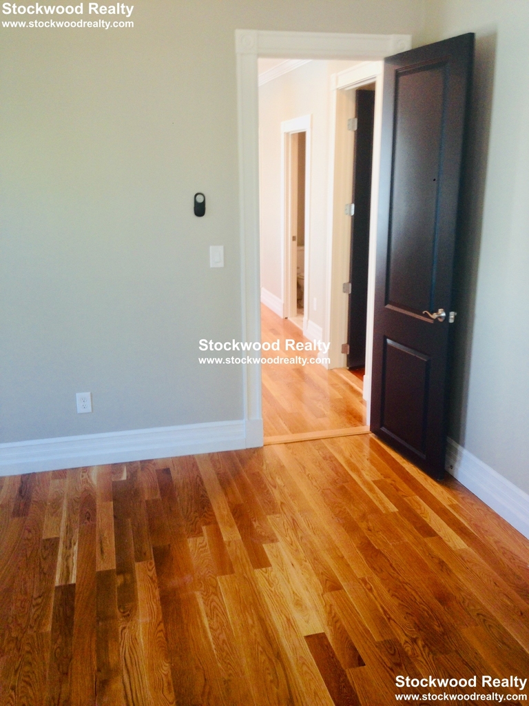 10 Dorset St. - Photo 32