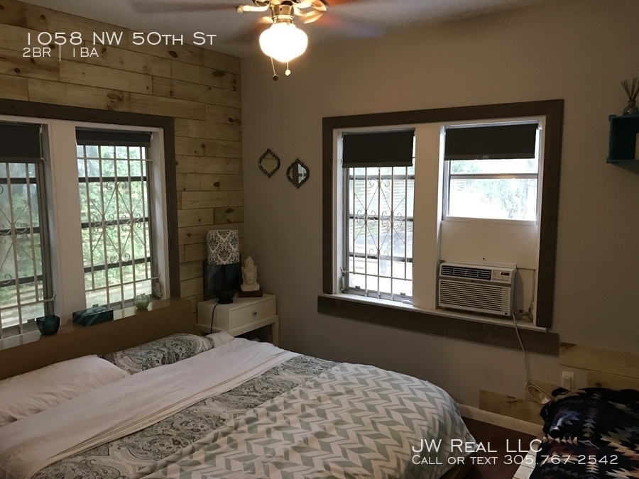 1058 Nw 50th St - Photo 6