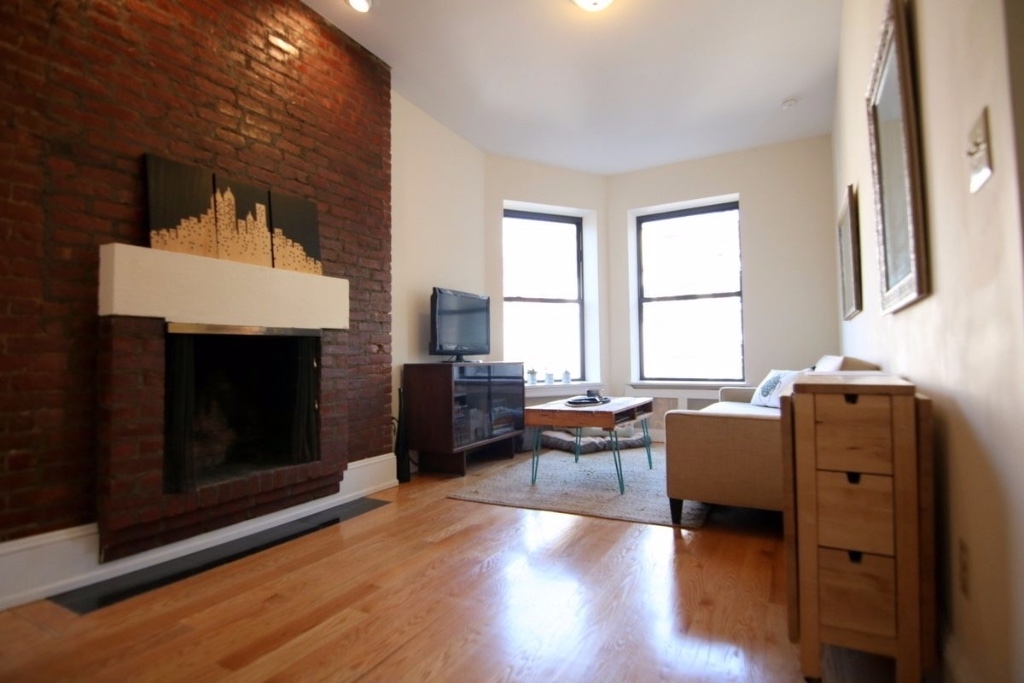 39 West 68th Street - Photo 1