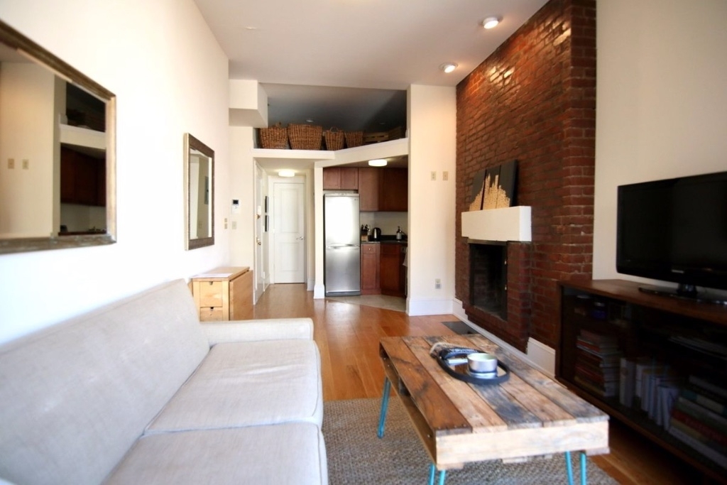 39 West 68th Street - Photo 4