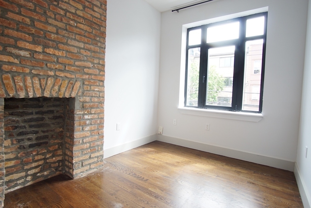 177 Wyckoff Ave - Photo 1