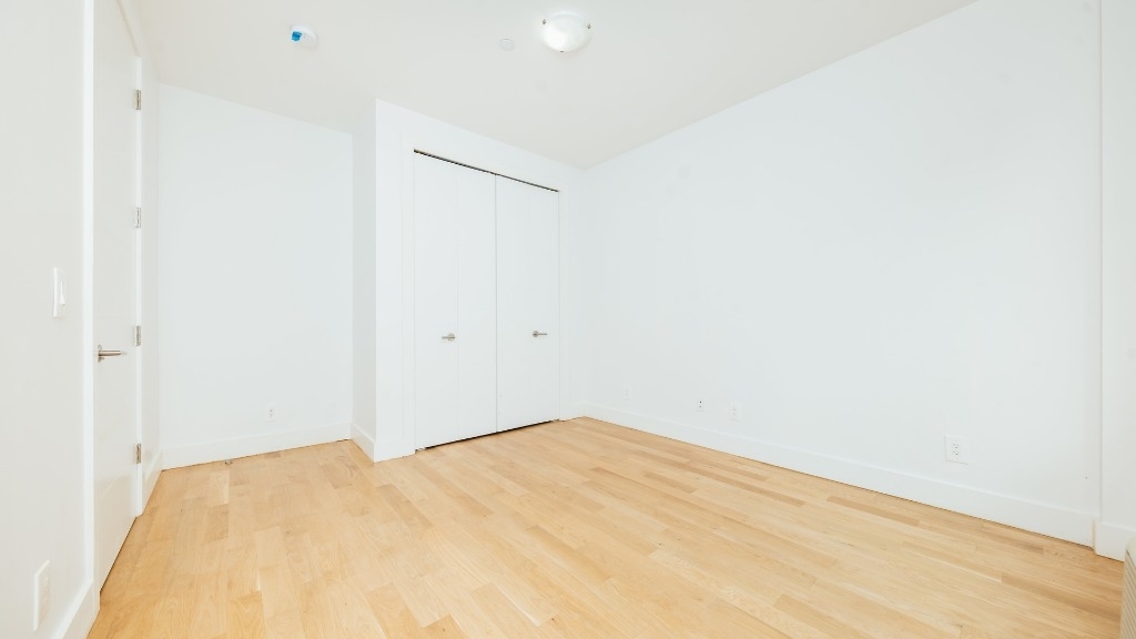 806 dekalb ave - Photo 7