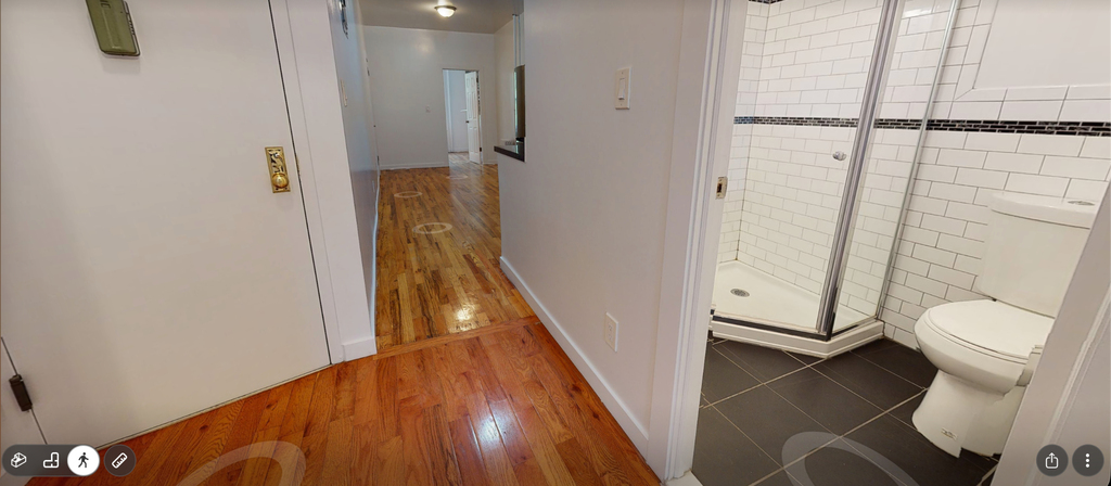 east 7 st  - Photo 3