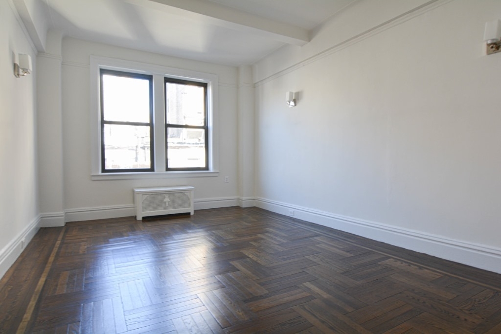 25 West 68th street  - Photo 4