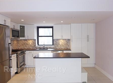 East 47th Street - Photo 1