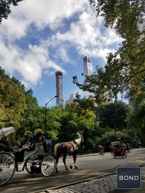 35 East 65th Street - Photo 0