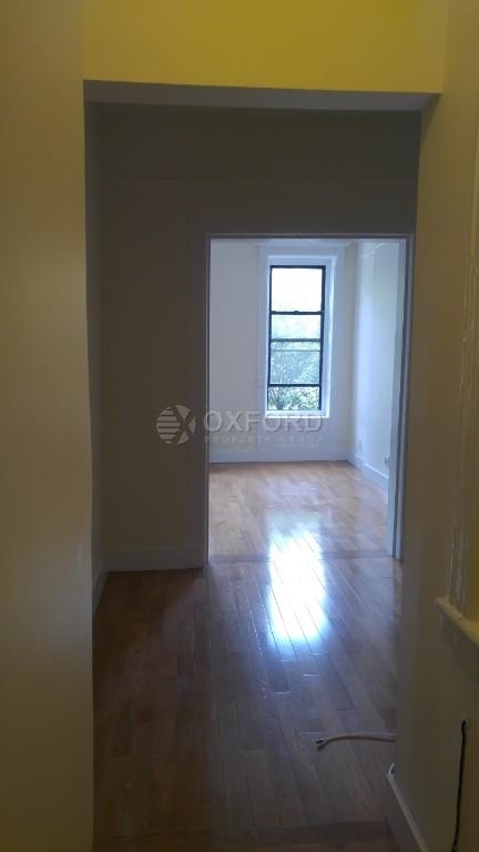 852 Amsterdam Avenue - Photo 2