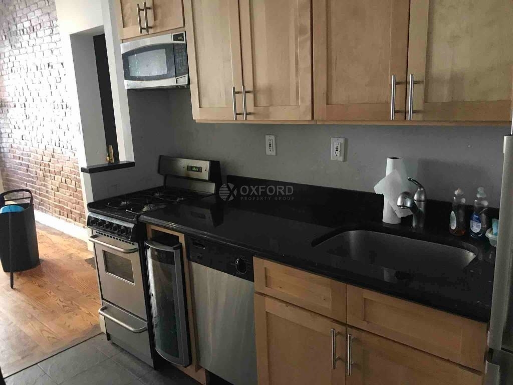 334 East 100th Street - Photo 1