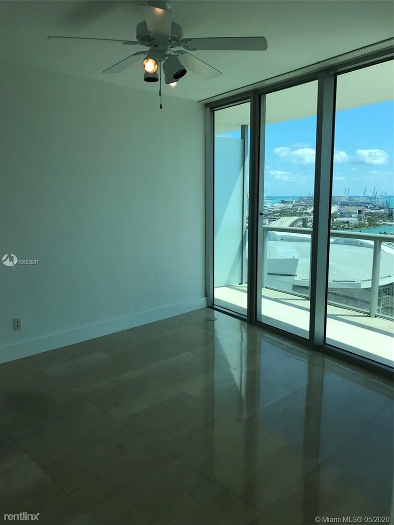 888 Biscayne Blvd Apt 2404 - Photo 10