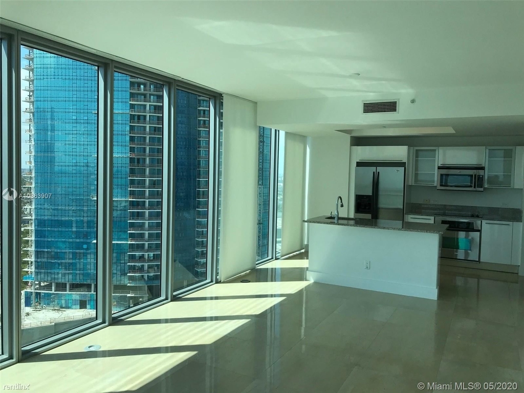 888 Biscayne Blvd Apt 2404 - Photo 7