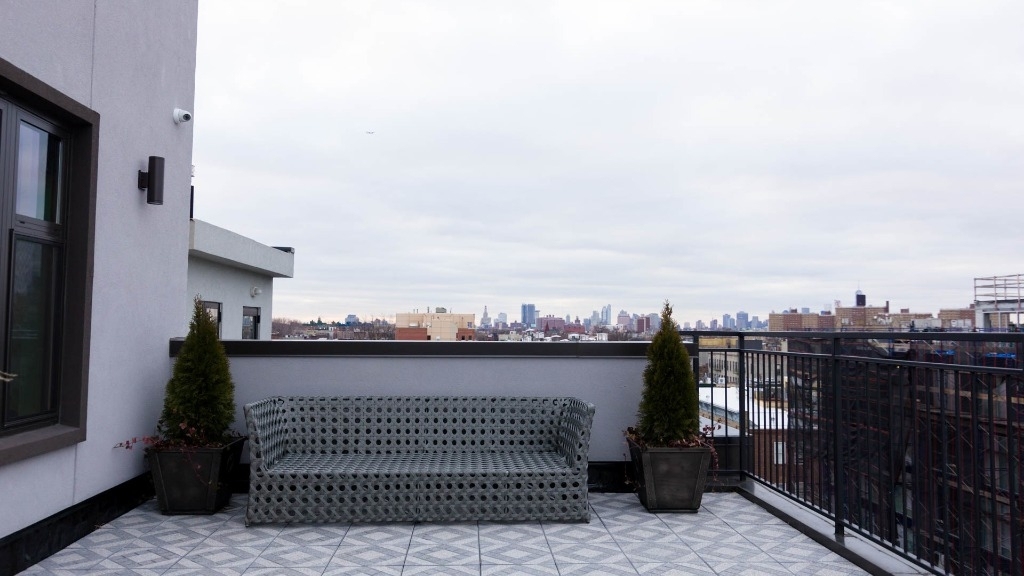 818 lexington ave - Photo 7