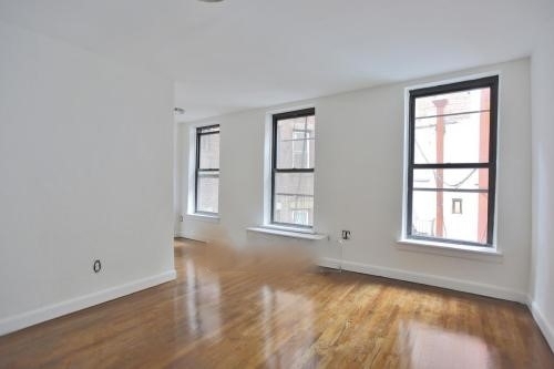 594 Third Ave - Photo 1