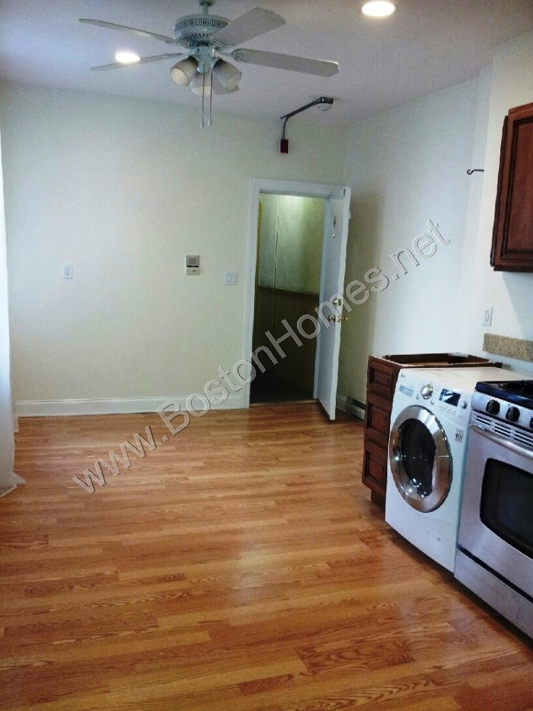 25 Clark St. - Photo 2