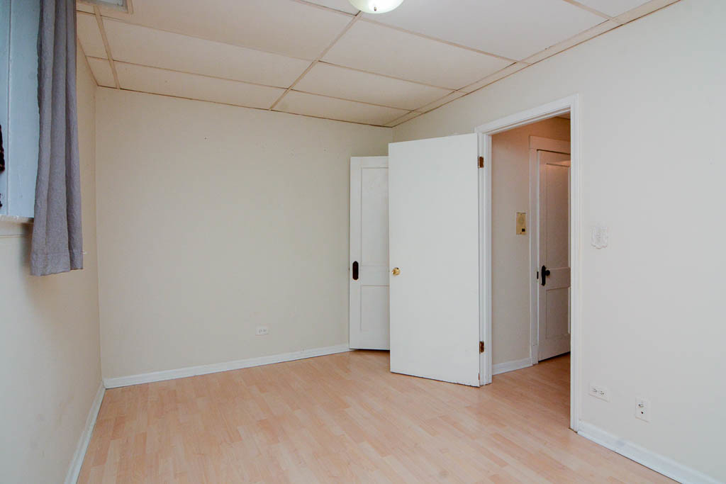 2535 Seminary - Photo 12