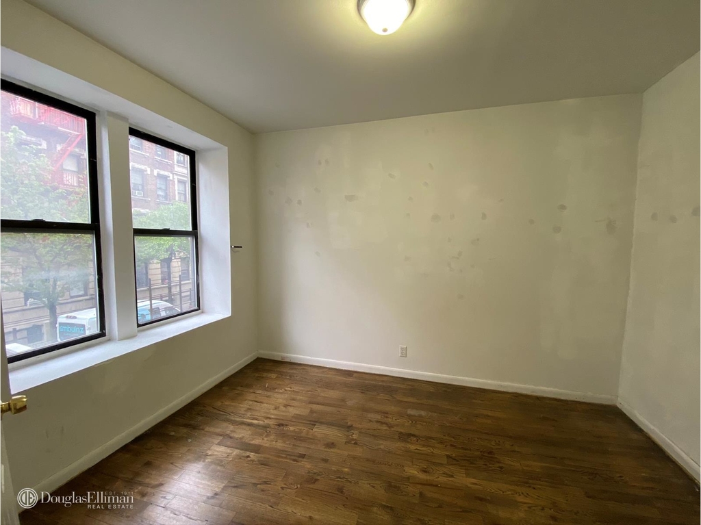 546 West 146th St - Photo 3