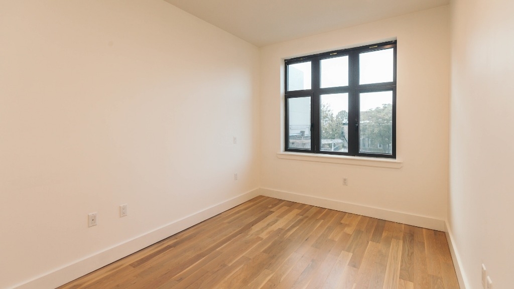 818 Lexington ave - Photo 1