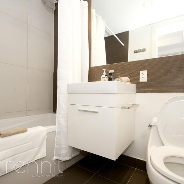 616 Willoughby Ave #3a - Photo 5