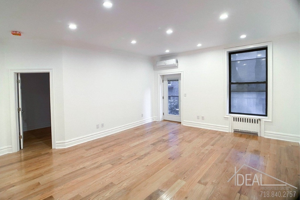 43 8th Avenue - Photo 4