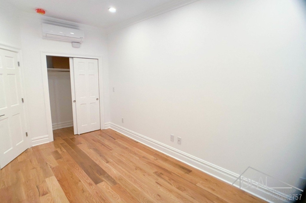 43 8th Avenue - Photo 2