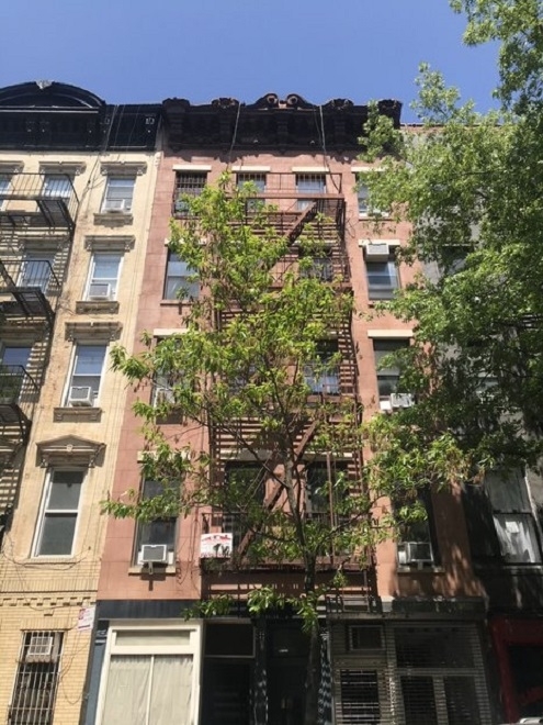 271 East 10th Street - Photo 5