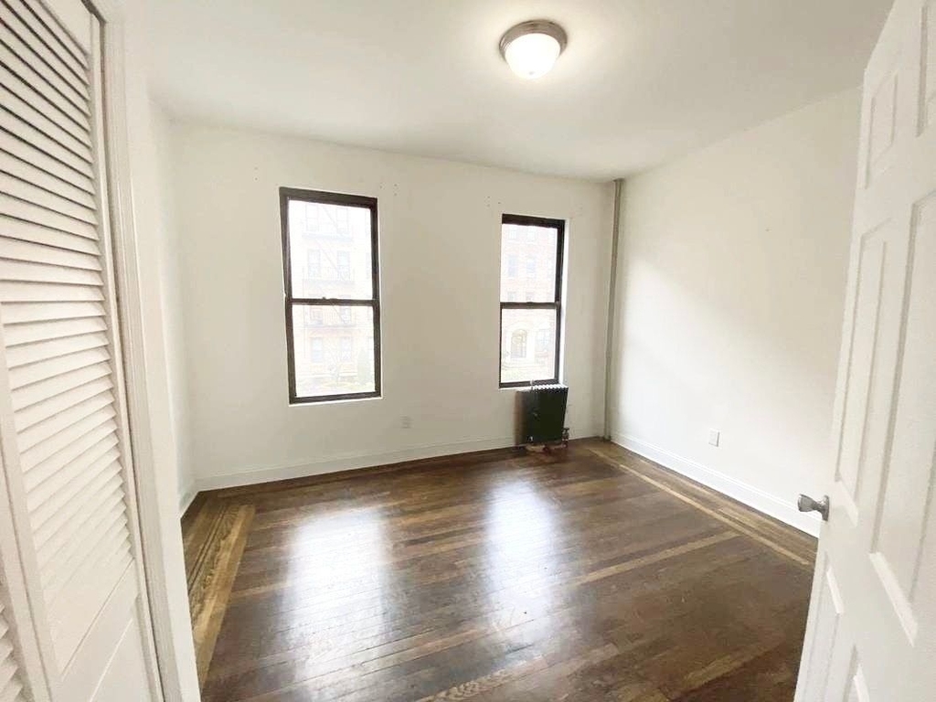 35 East 17th Street - Photo 3