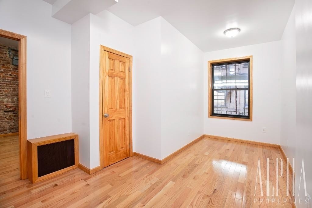 321 East 108th Street - Photo 2