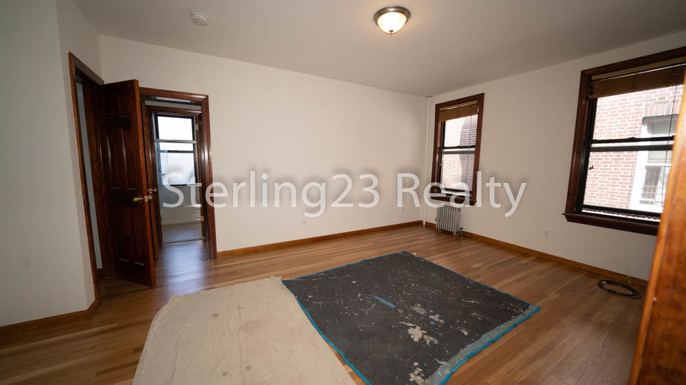 29-05 23rd Avenue, Astoria, Ny, 11105 - Photo 4