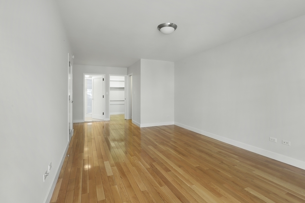 210 West 89th - Photo 0