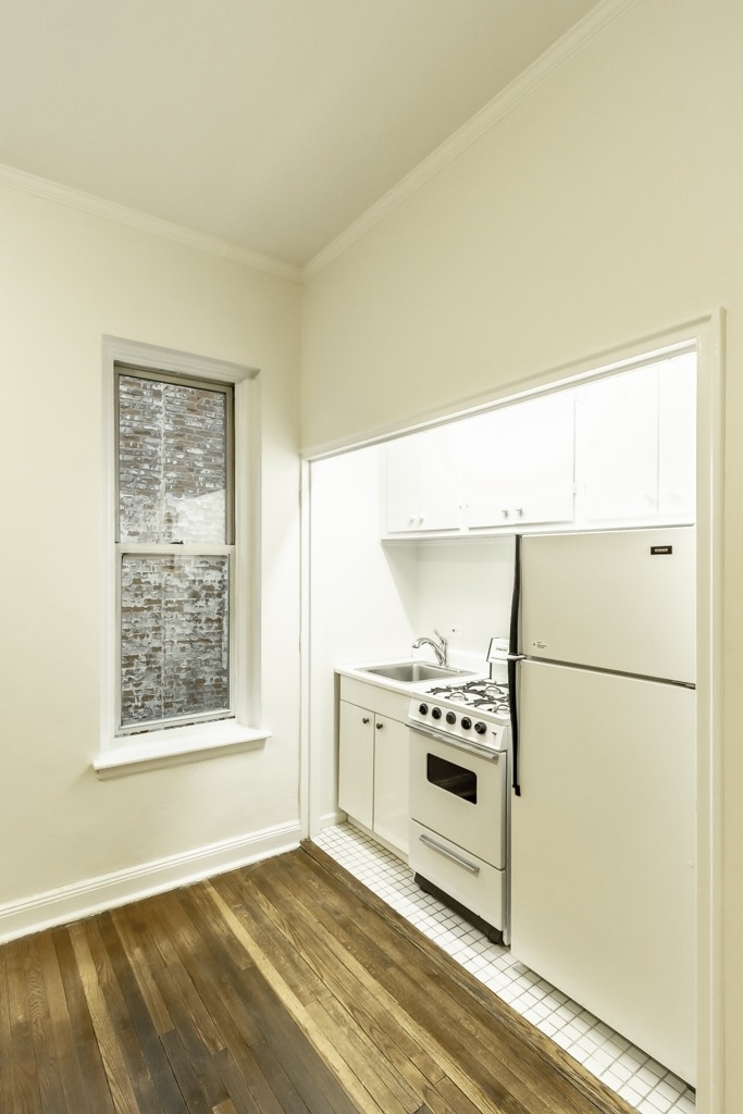  328 WEST 83RD STREET - Photo 2