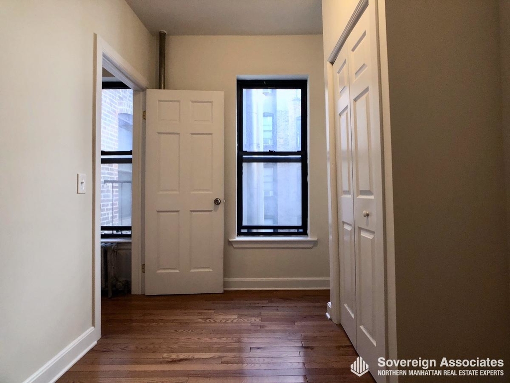 401 East 68th Street - Photo 2