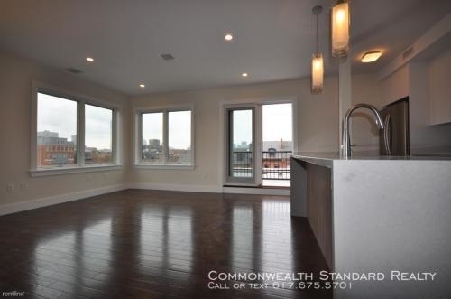 659 Massachusetts Ave - Photo 2