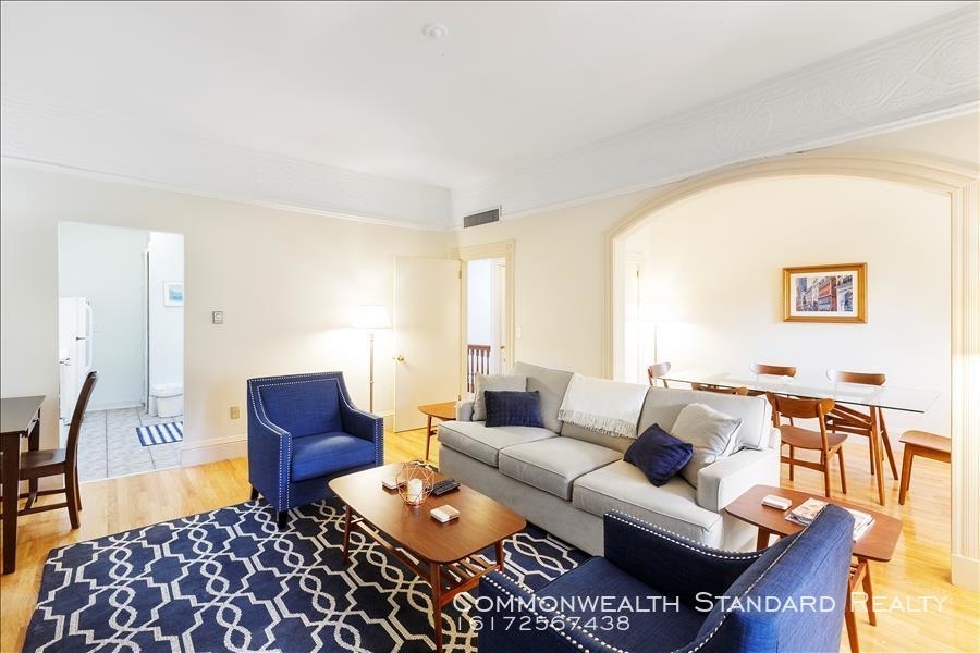 383 Commonwealth Ave - Photo 1