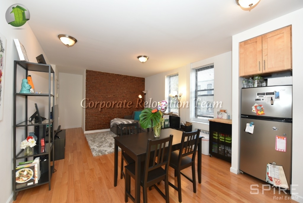 31-79 35th Street - Photo 4